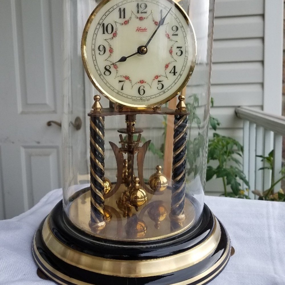 KUNDO ANNIVERSARY CLOCK very nice "Black Beauty".